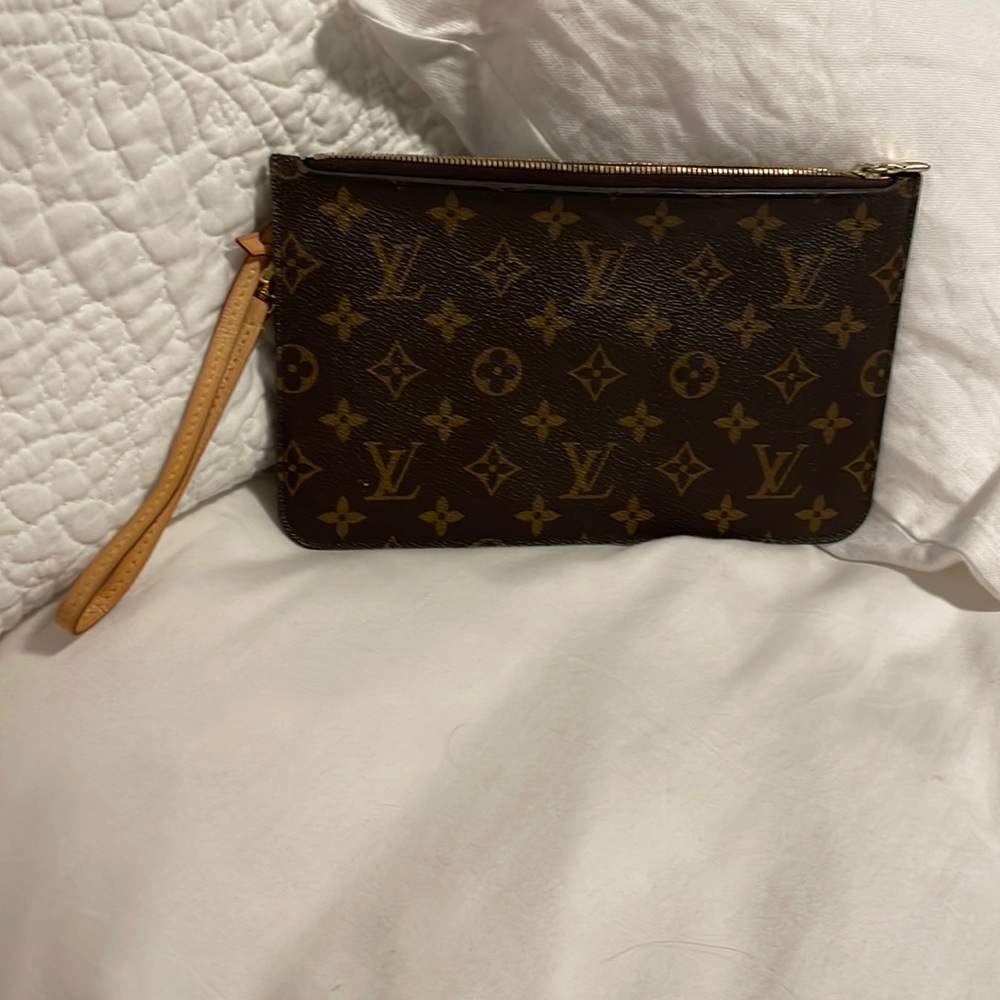 LOUIS VUITTON Monogram Neverfull MM GM Pochette